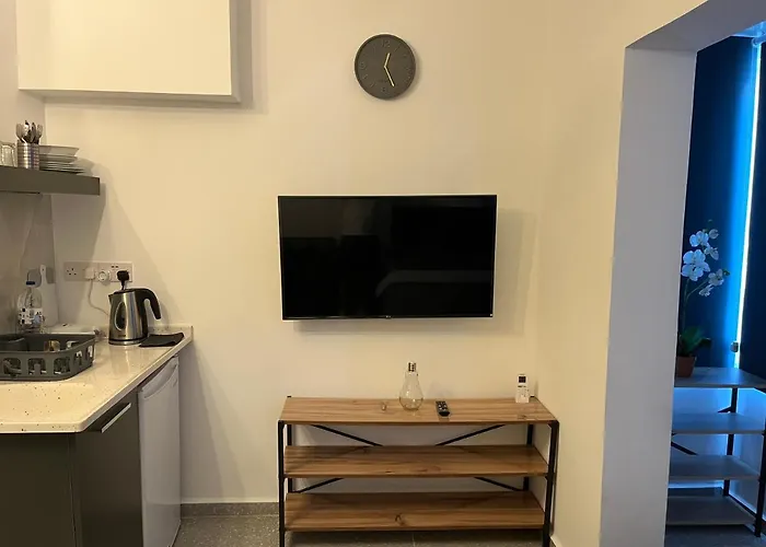 Mr. In Ortakoy , North + Wifi + Netflix * Λευκωσία