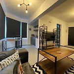 Mr. In Ortakoy , North + Wifi + Netflix Нікосія