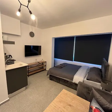 Mr. In Ortakoy , North + Wifi + Netflix Апартаменти *
