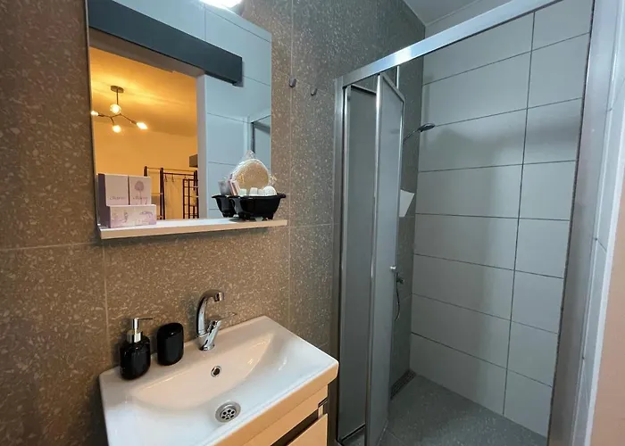 Апартаменти Mr. In Ortakoy , North + Wifi + Netflix *