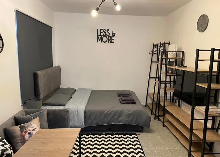 Mr. In Ortakoy , North + Wifi + Netflix Нікосія