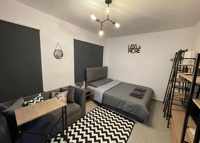 Mr. In Ortakoy , North + Wifi + Netflix